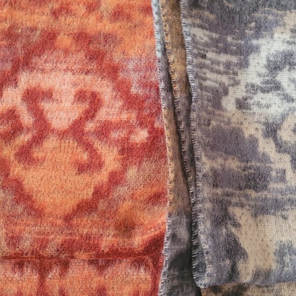 Scarves - Picture 4 of 5